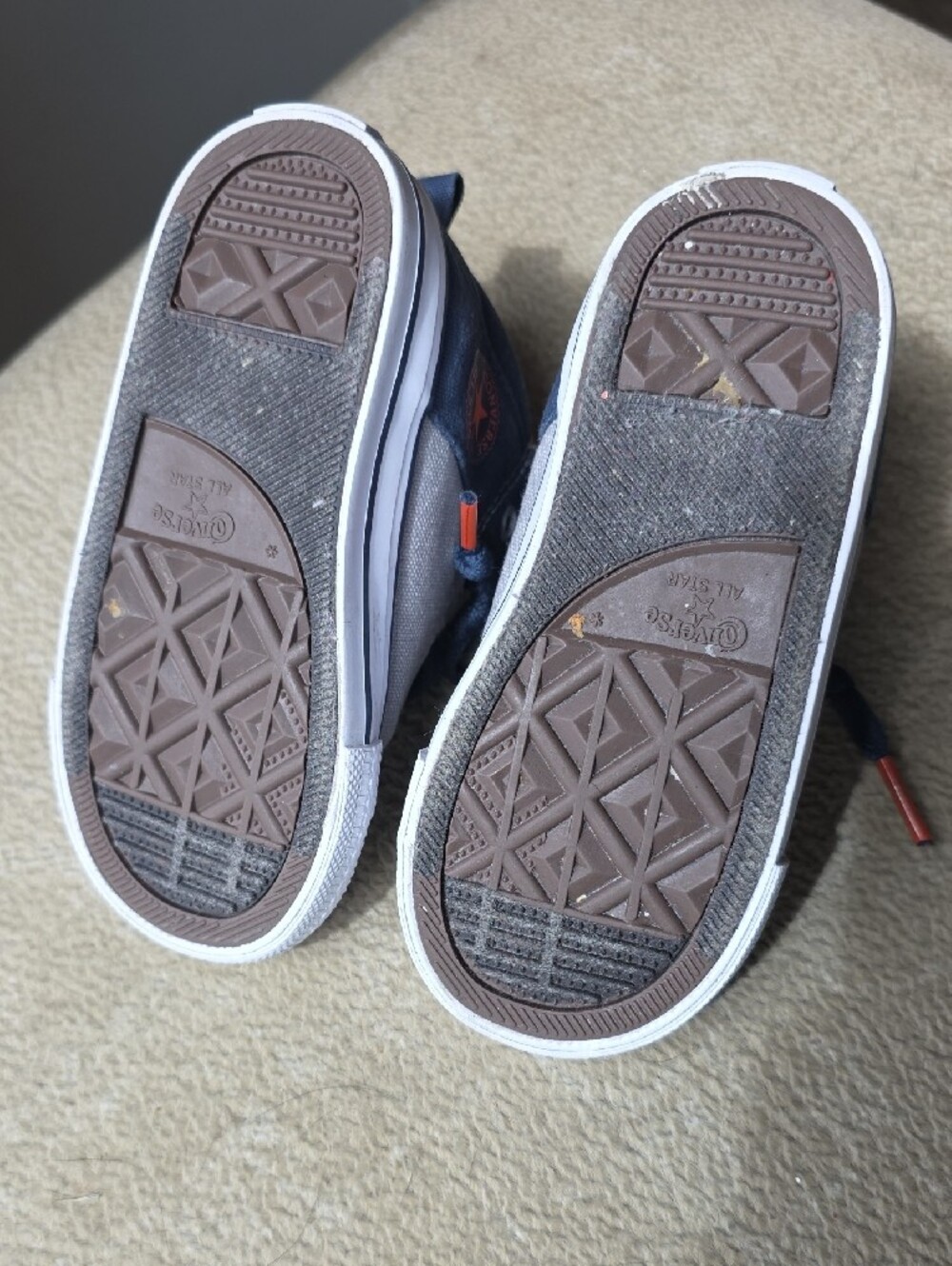 Converse Kids Gray and Navy High-Top Sneakers with Orange Lining Item#1065 - Picture 7 of 9